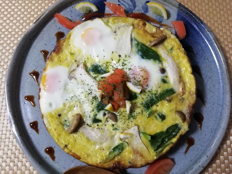 キノコ満載卵のフリッタータ！コーンスープで・・まろやか仕立て！