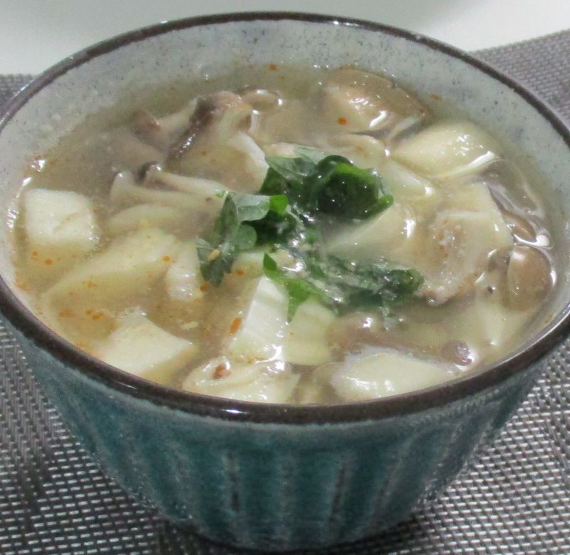 きのこ二種のプリプリ塩麹クッパ