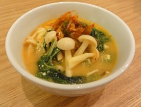 カラダぽかぽか♪ブナピーのキムチスープ