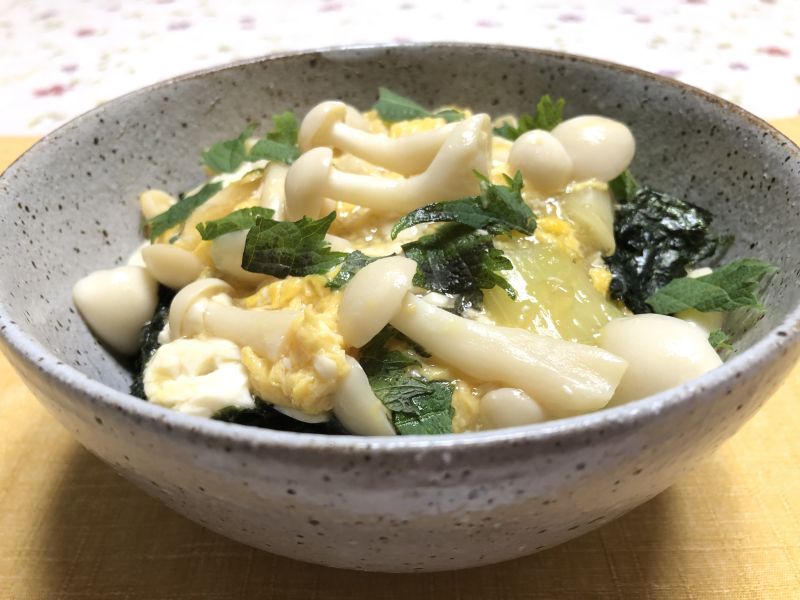 ブナピーとお豆腐のふわとろ卵とじ丼♪