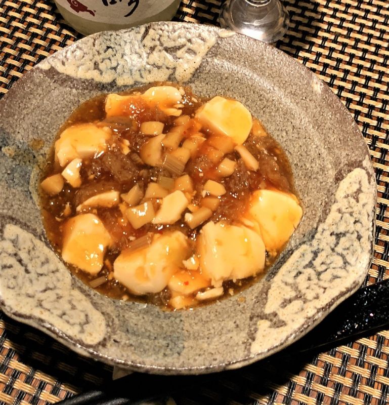 お肉不使用、エリンギと凍み蒟蒻の麻婆豆腐