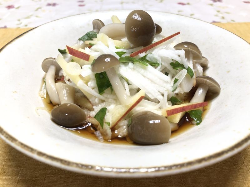 ブナシメジと長芋とりんごのそうめん♪