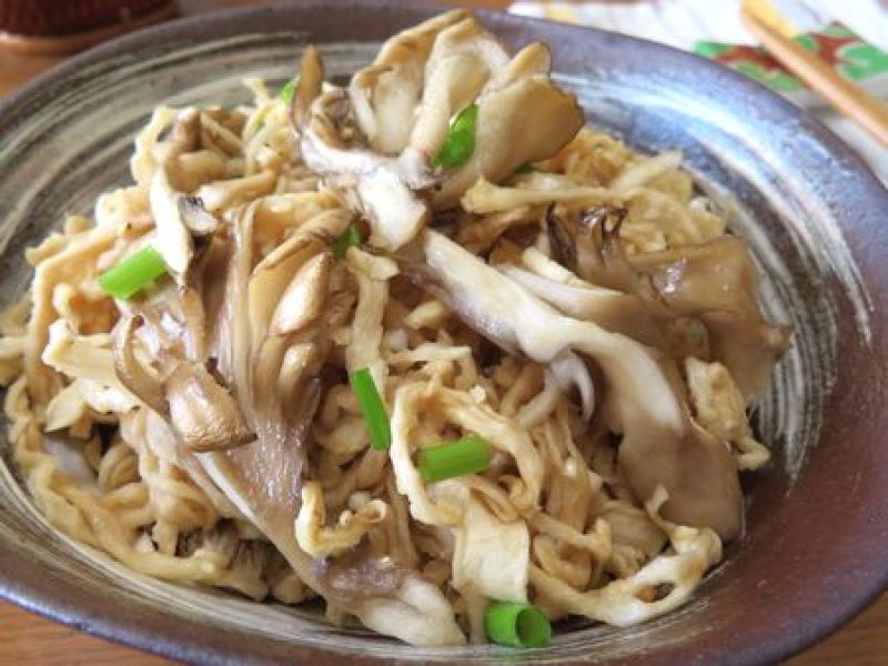 焼きマイタケと切り干し大根の中華サラダ