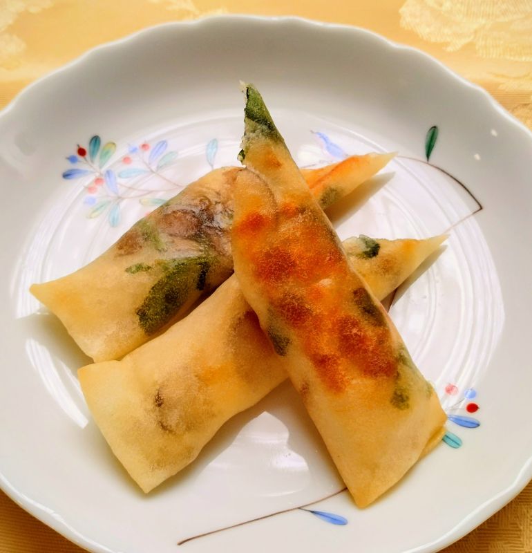 食感たのしいキノコとクレソンのスティック春巻き