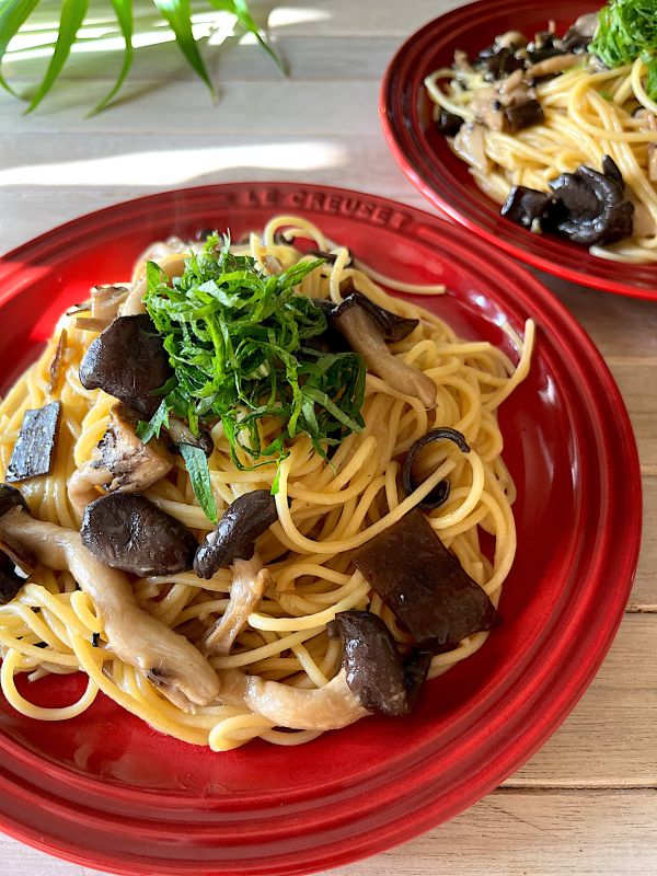 ひらたけと昆布の佃煮のガーリックパスタ