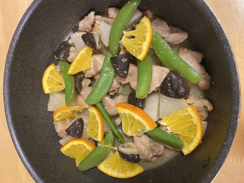 どんこ椎茸と鶏肉のさっぱりオレンジ煮