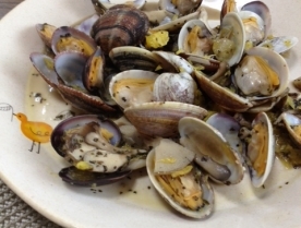 あさりとマイタケのオレンジソース