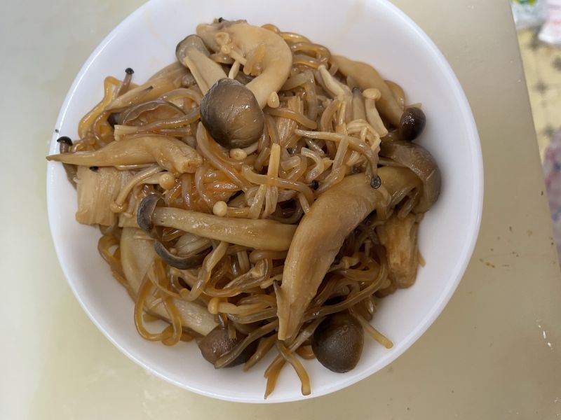 ブナシメジとえのきたけの甘辛煮