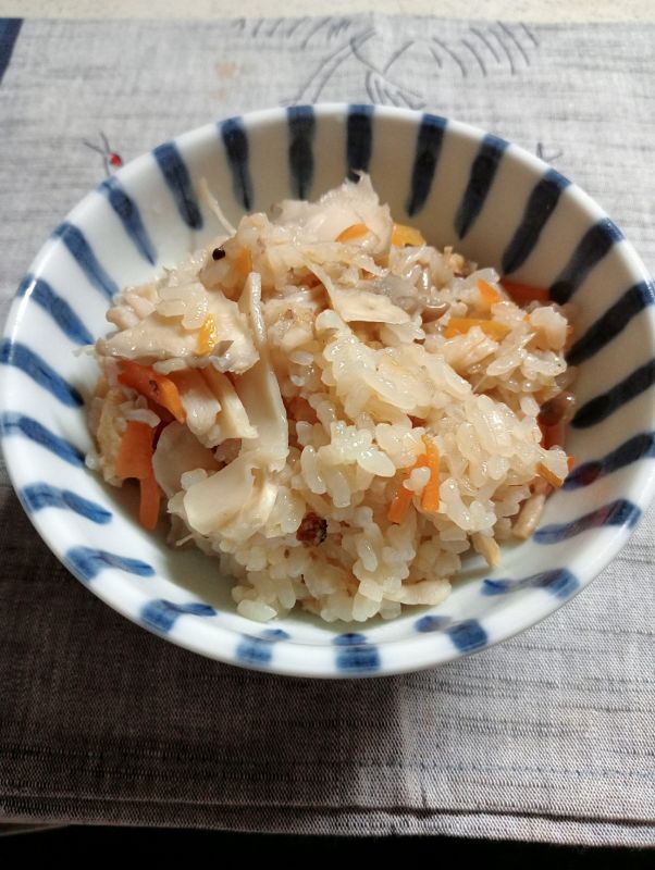 きのこたっぷり炊き込みご飯