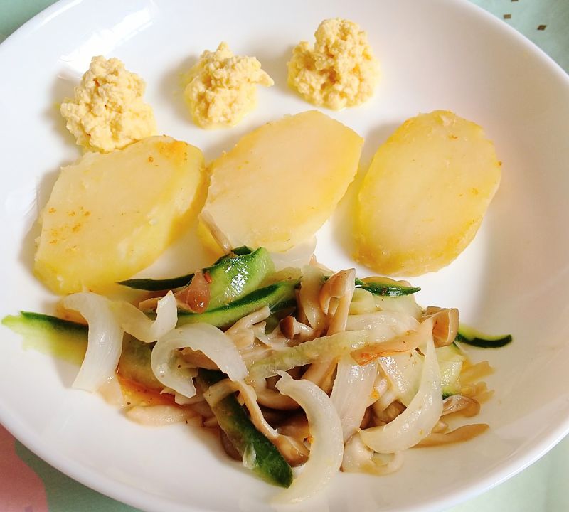 新物野菜にきのこパスタ