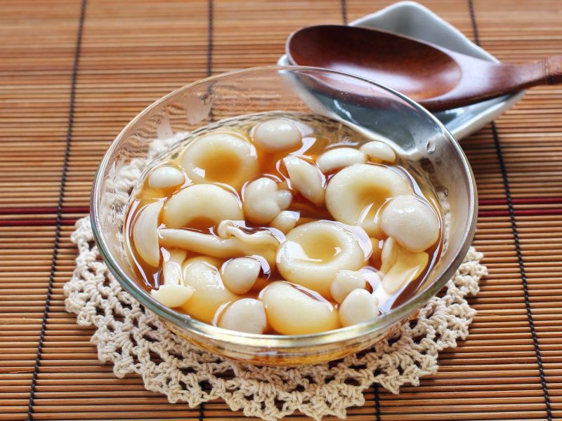ブナピーと豆腐団子の生姜蜜