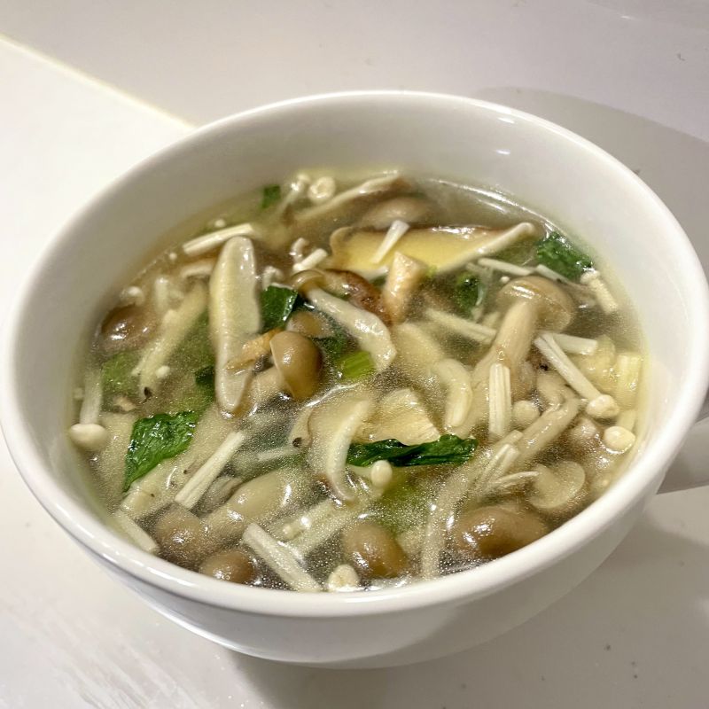 きのこと小松菜のスープ