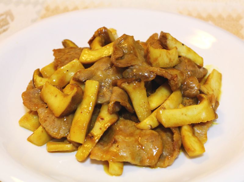 エリンギと豚肉の甘辛カレー炒め
