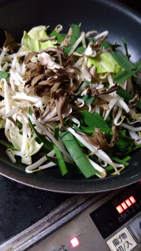まいたけ野菜炒め