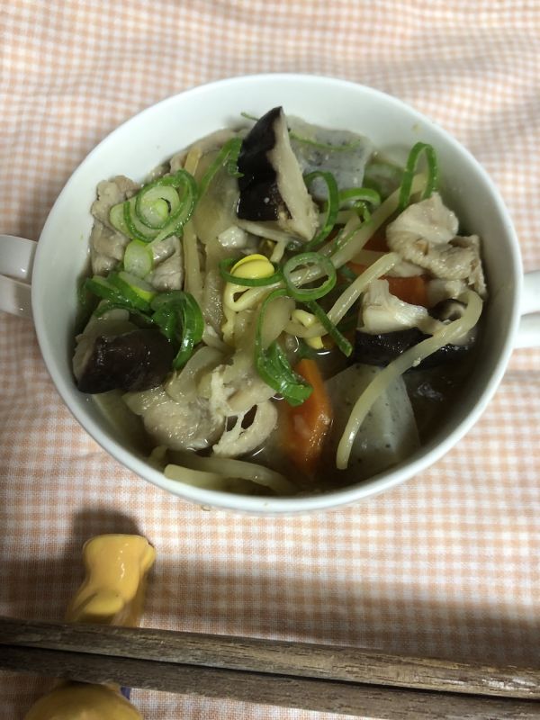 豚汁で温まろ(椎茸入り)