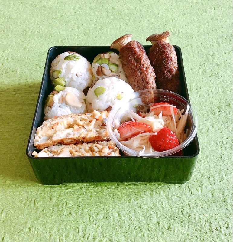 きのこ尽くしのお花見弁当