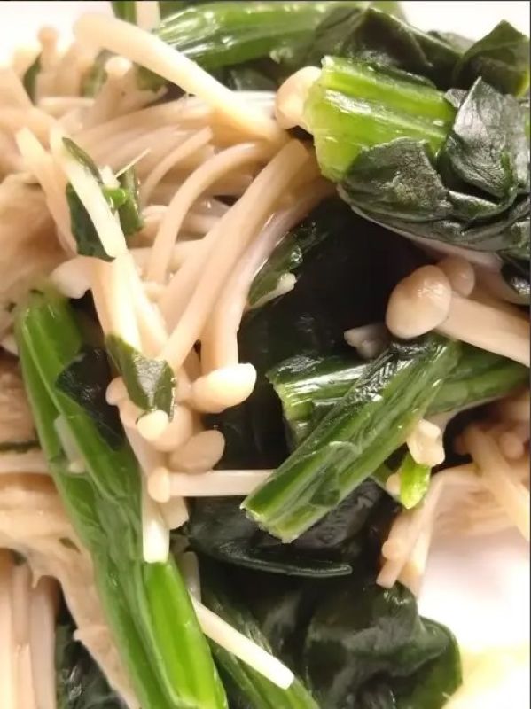 ほうれん草とえのき塩にんにく炒め