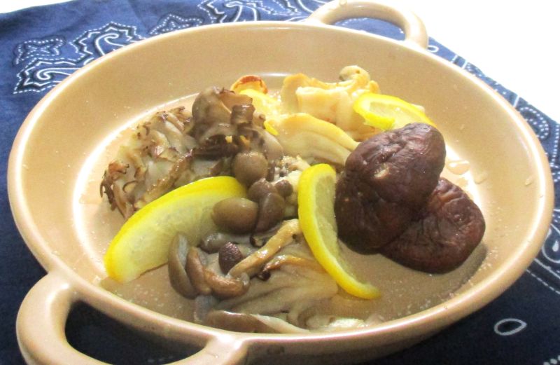 盛りだくさんきのこの旨塩レモンの焼きびたし