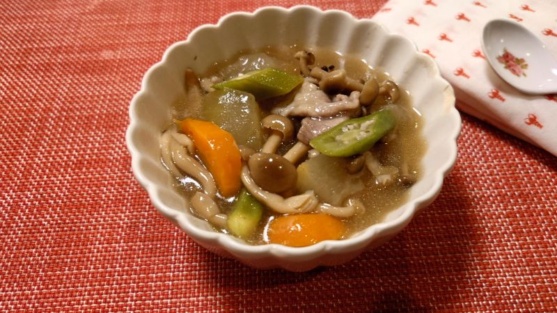 冬瓜としめじのスープ