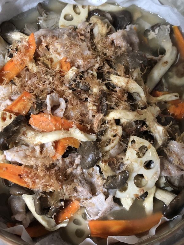 蓮根&豚バラ入りの霜降りひらたけ蒸し