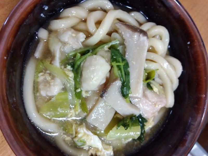 きのこトリムネ親子うどん