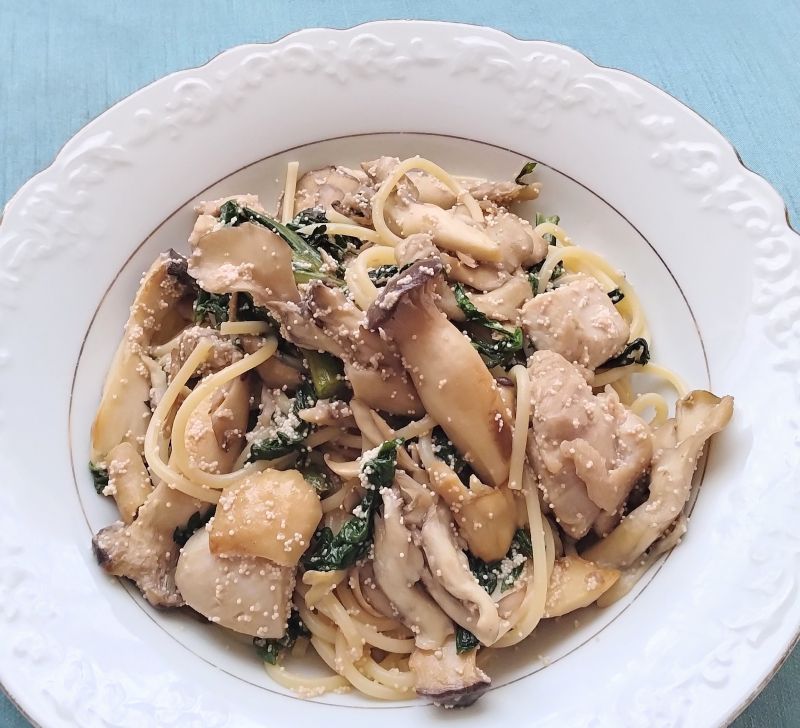 春菊ときのこ香る明太パスタ