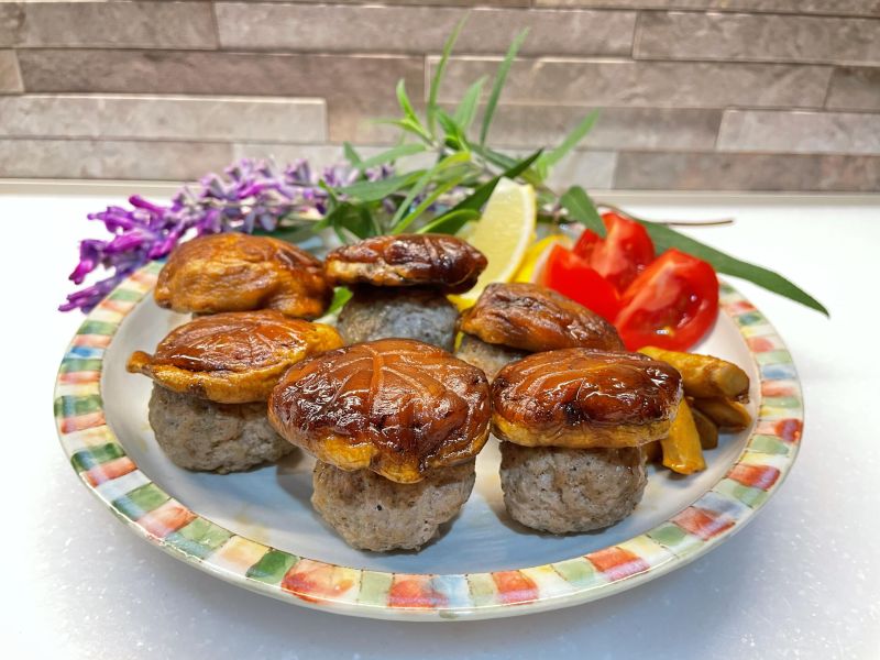 生どんこと手作りソーセージdeポルチーニ♪