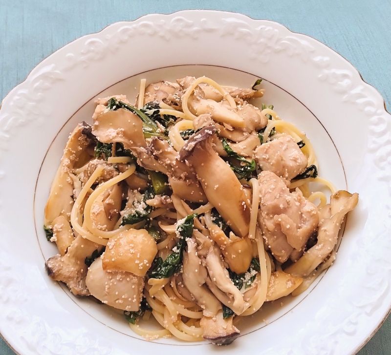 春菊ときのこ香る明太パスタ