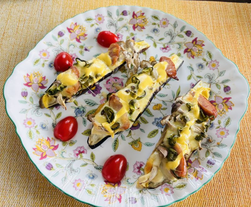 茄子とブナシメジのピザ