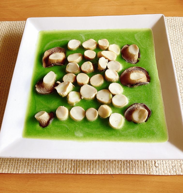 焼きエリンギのすり流しエンドウかけ