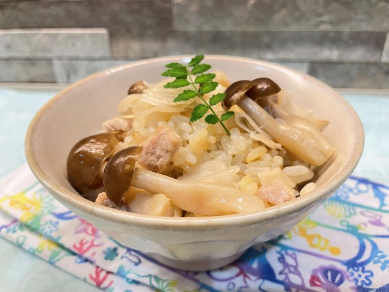 初夏を食べる！ブナシメジと新生姜のおこわ♪