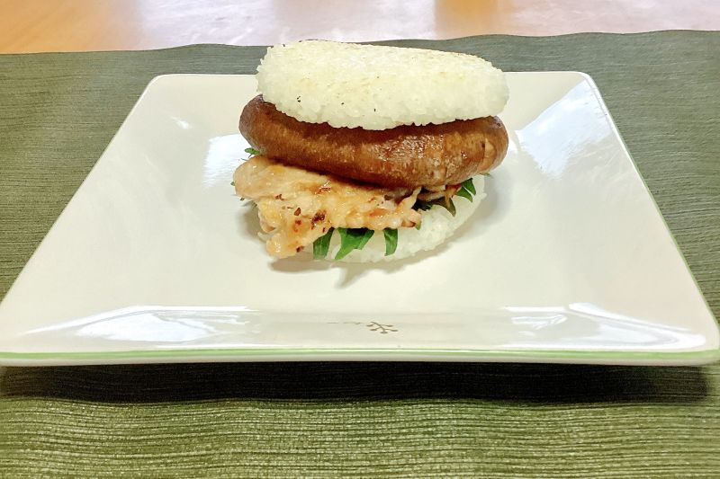 ライスバーガーBOS(豚肉、大葉、椎茸)