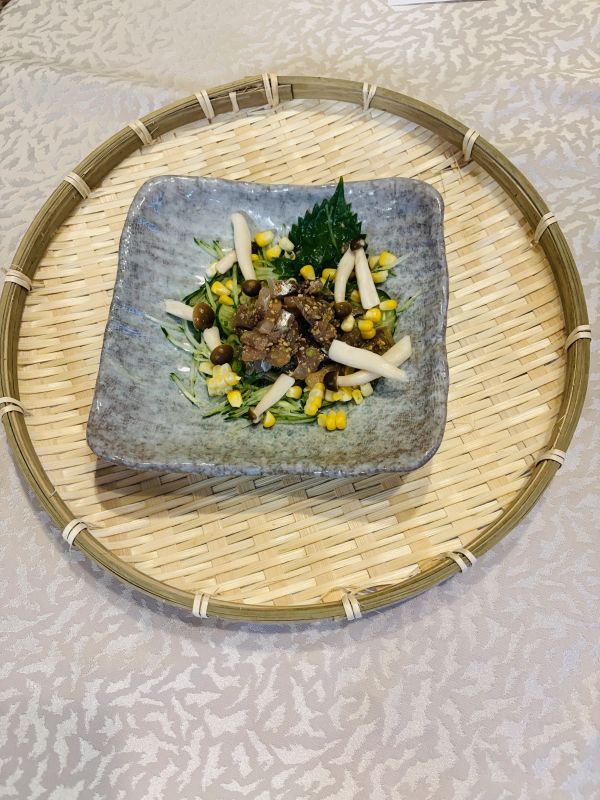 ブナシメジとあじのごま味噌和え
