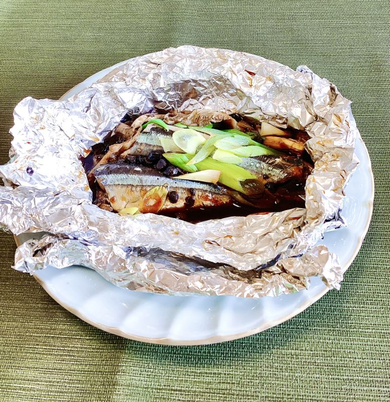 さんまと平茸の豆豉ホイル焼き