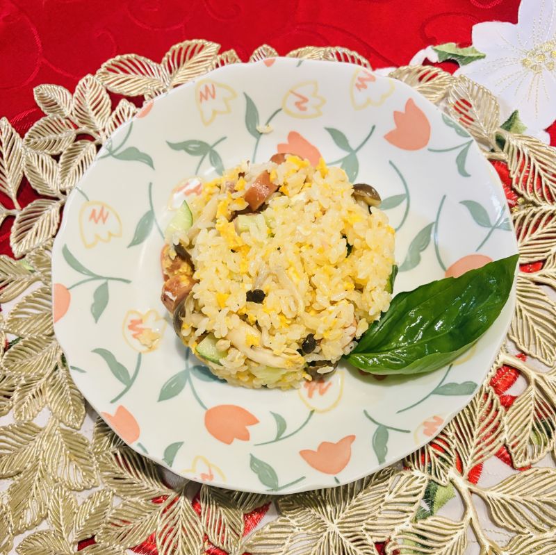簡単で美味しい！あっという間に出来るレンチンチャー飯