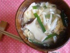 きのこと塩麹のニラ玉スープ
