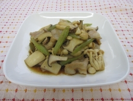 きのことふきの炒め物