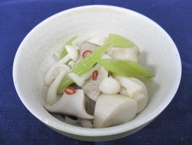 きのことふきの浅漬け