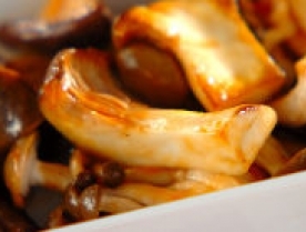 キノコのケチャップ炒め