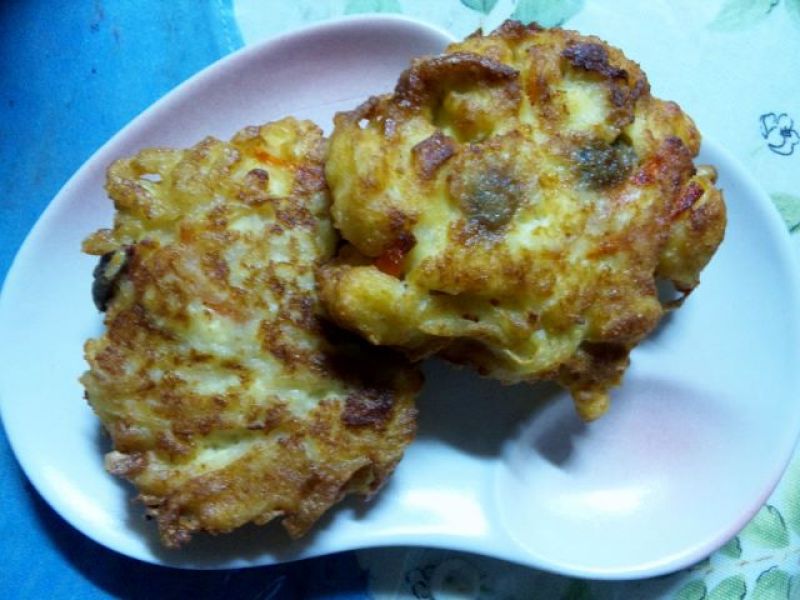 ブナシメジと切り干し大根のがんも風