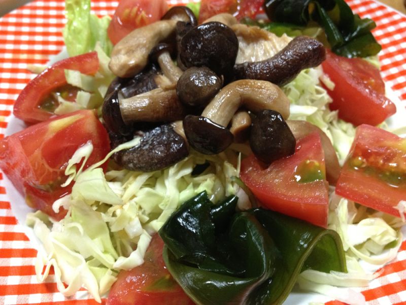 きのこのソテー♪サラダのせ