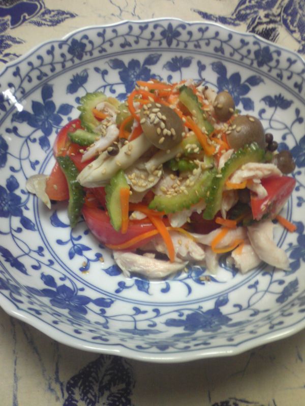 ささみとゴーヤとしめじの酢の物