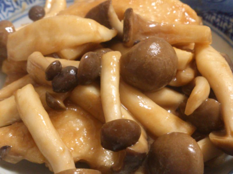 鶏むね肉ときのこの胡麻ポン炒め