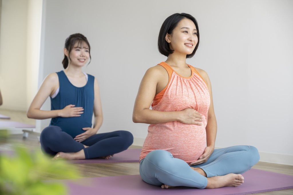 妊娠中は運動しても良い？睡眠の悩みの解消法は？マタニティ期に気になる生活のポイントをご紹介