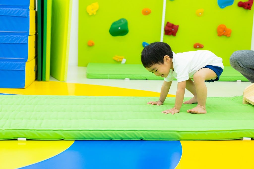 幼少期の身体づくりが一生涯を左右する！運動器機能を高める「回転遊び」とは