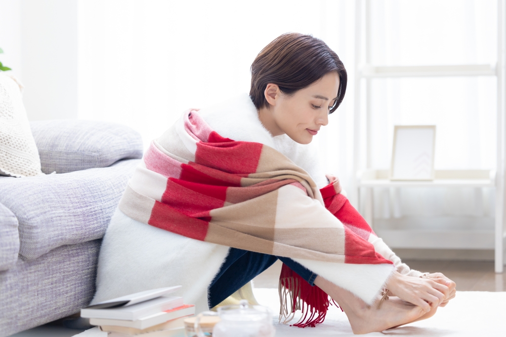 冬の“冷え”に効くツボ押しとは?東洋医学に学ぶ「巡りの良いカラダ」の作りかた