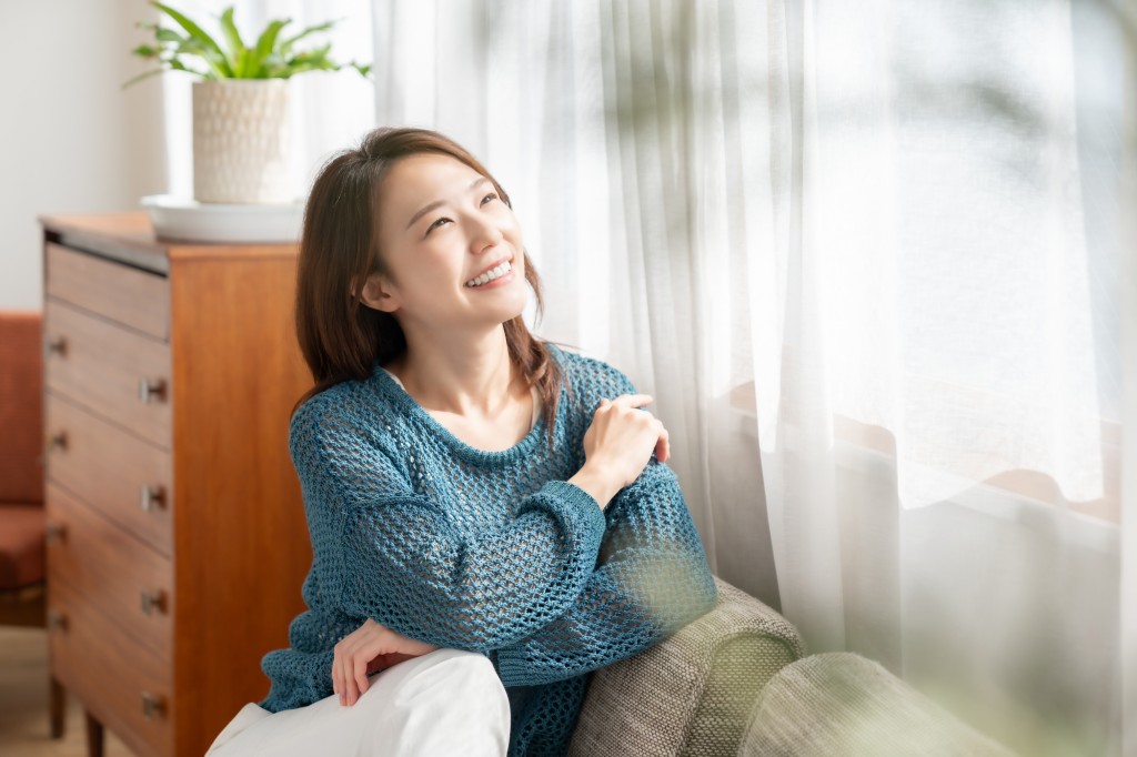 ツライ冬の便秘は“ツボ押し”で巡りよく。“冷え・乾燥”を防ぎ、お通じを整えるツボ4選