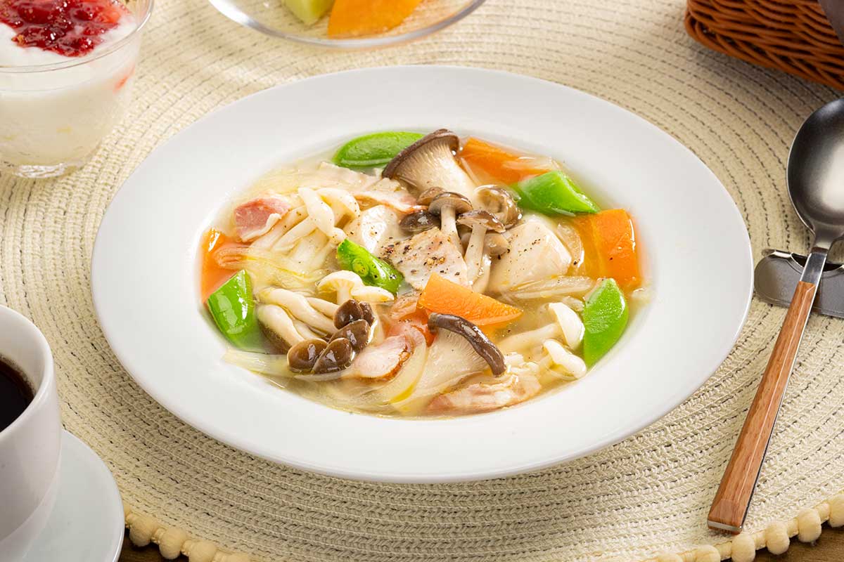 きのことスナップえんどうのスープ