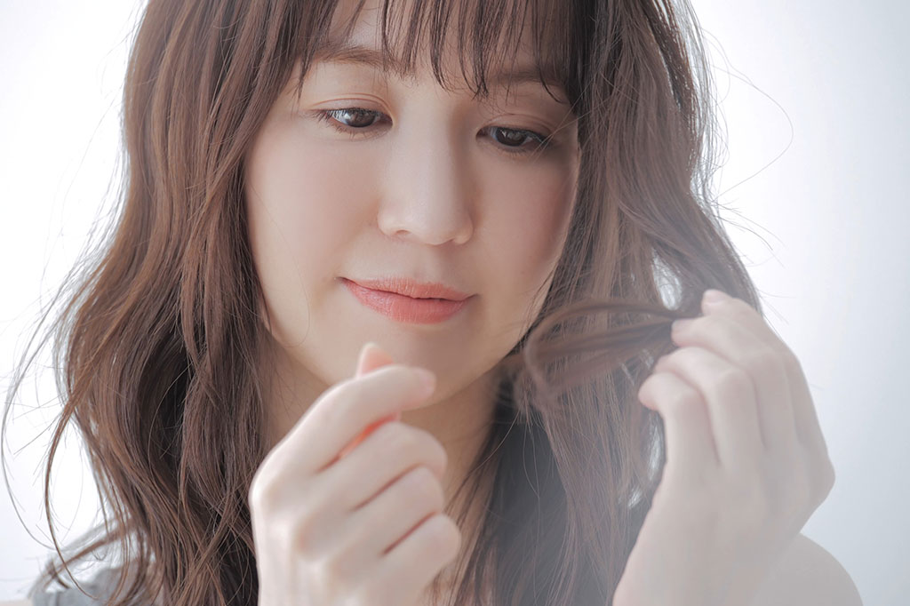 季節の変わり目に肌や髪の悩みが増える理由とは？