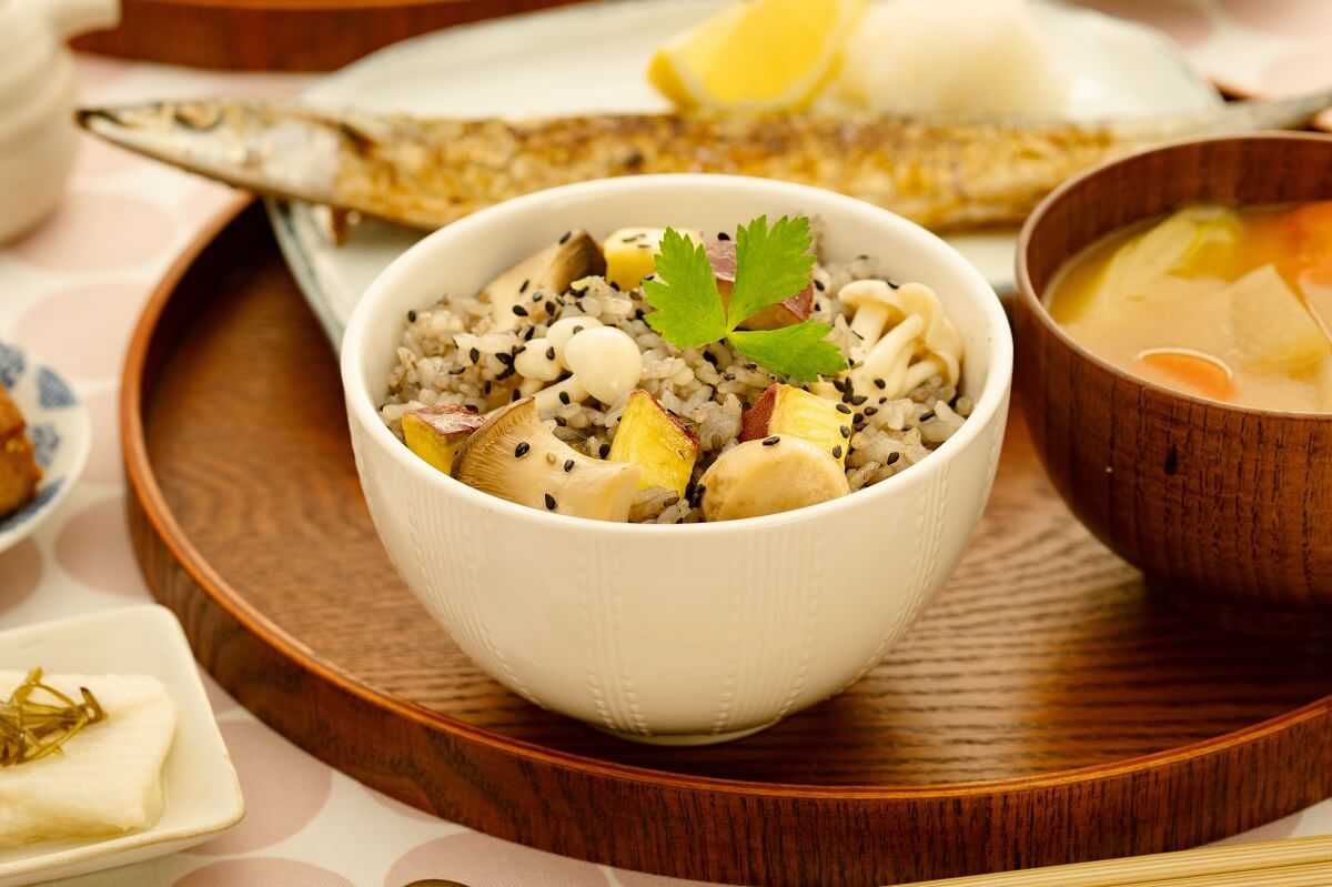 きのことさつまいもの黒ごま炊き込みご飯【2025.11.19】